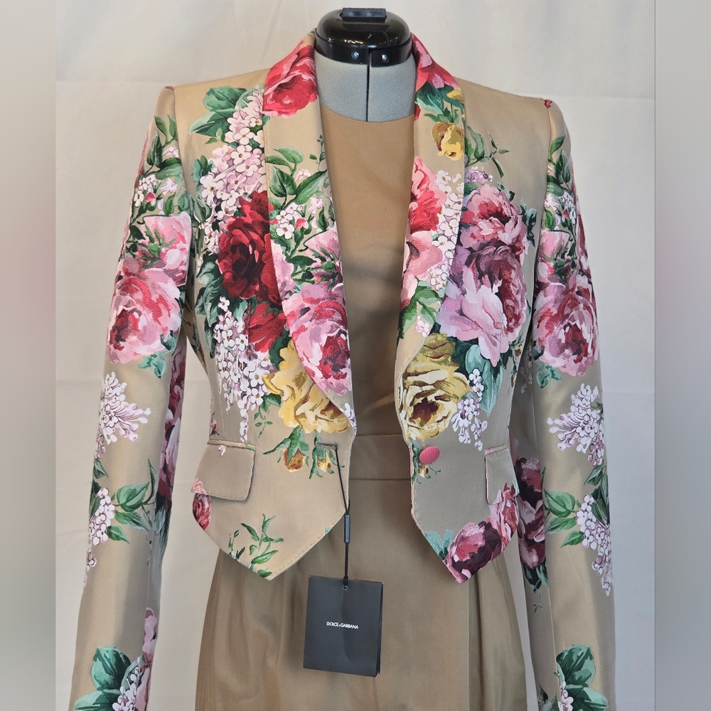 Dolce & Gabbana Floral Blazer in Red, Pink, and Yellow, Silk Blend - Picture 13 of 13